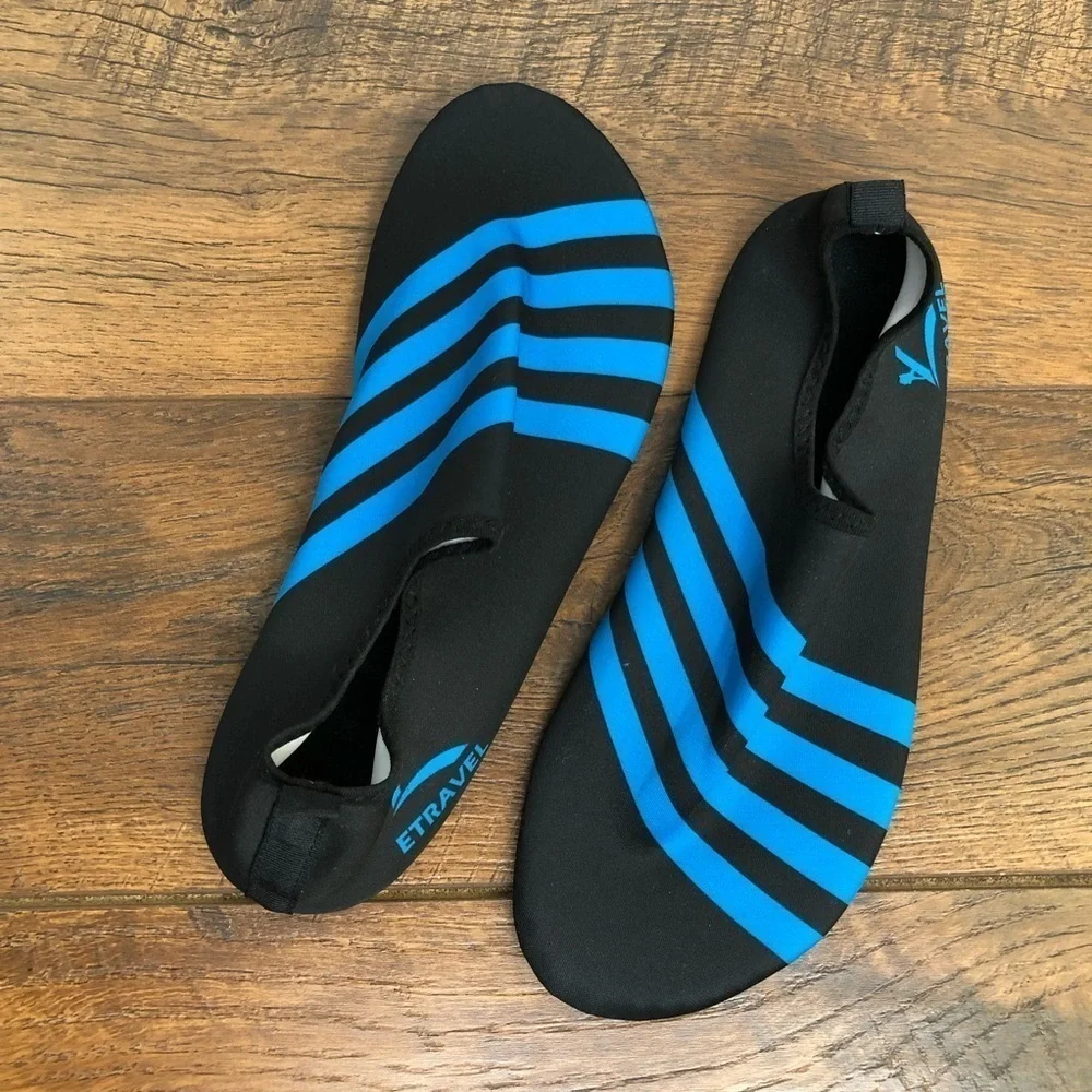 Slip-on Water Shoes,‎ Anti-Slip Athletic Aqua Socks - Picture 4 of 7